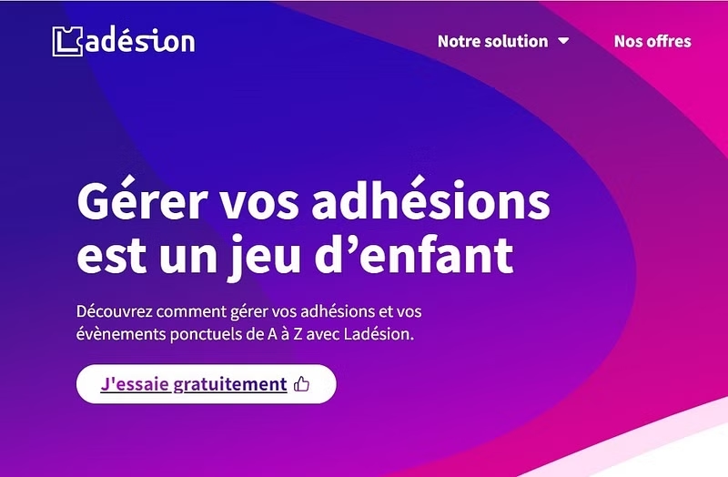 Authentification et Réservation par QR Code pour l'Application L'Adhésion. Dans le cadre de l'application L'Adhésion, j'ai conçu et développé un système d'authentification avancé basé sur le QR code, spécifiquement conçu pour simplifier l'expérience des membres d'une association. Grâce à cette solution, les adhérents peuvent non seulement se connecter de manière sécurisée, mais aussi réserver leurs billets pour des événements en utilisant un simple scan de QR code. Cette innovation apporte à la fois sécurité et rapidité, rendant l'accès aux fonctionnalités de l'application plus fluide et intuitif.